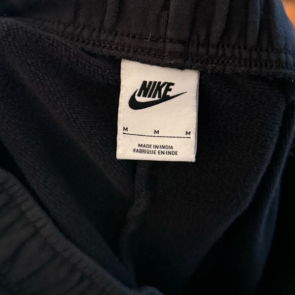 Nike Jogger Sweatpants - Picture 5 of 5